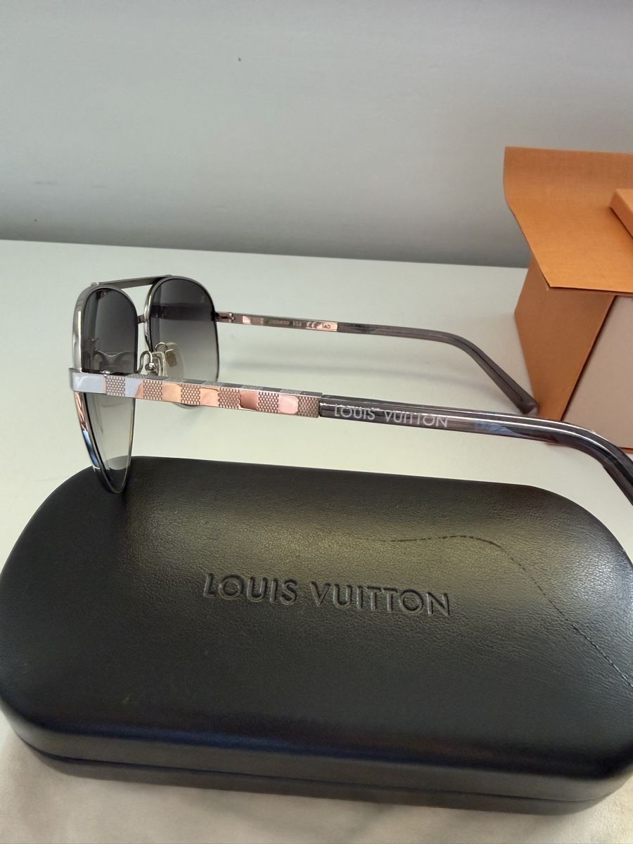 Louis Vuitton Brillen & Gläser: Louis Vuitton Pilotenbrille – Neu (gemäss Beschreibung) aus Kloten von Wkaeser 1