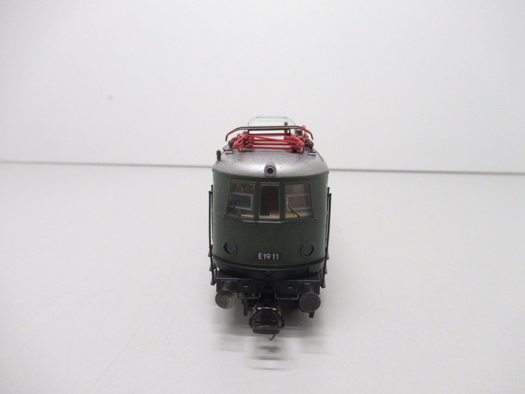Fleischmann Trains électriques: Fleischmann 1319 E-Lok BR E 19 der DBB Digital RailCom AC H0 – D'occasion à Basel par mhmarken 5