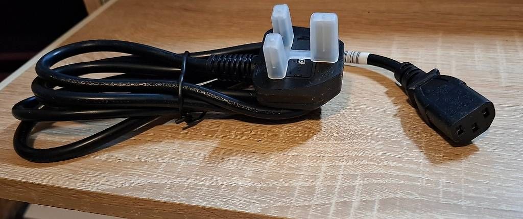 Hewlett Packard Kabel: HP 8121-0739 power cable Black 1.9 m C13 coupler – Neu (gemäss Beschreibung) aus RENNAZ von Tefkad