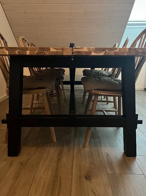 Tische: Table à manger skogsta (ikea) – Gebraucht aus Payerne von Emmie99 2
