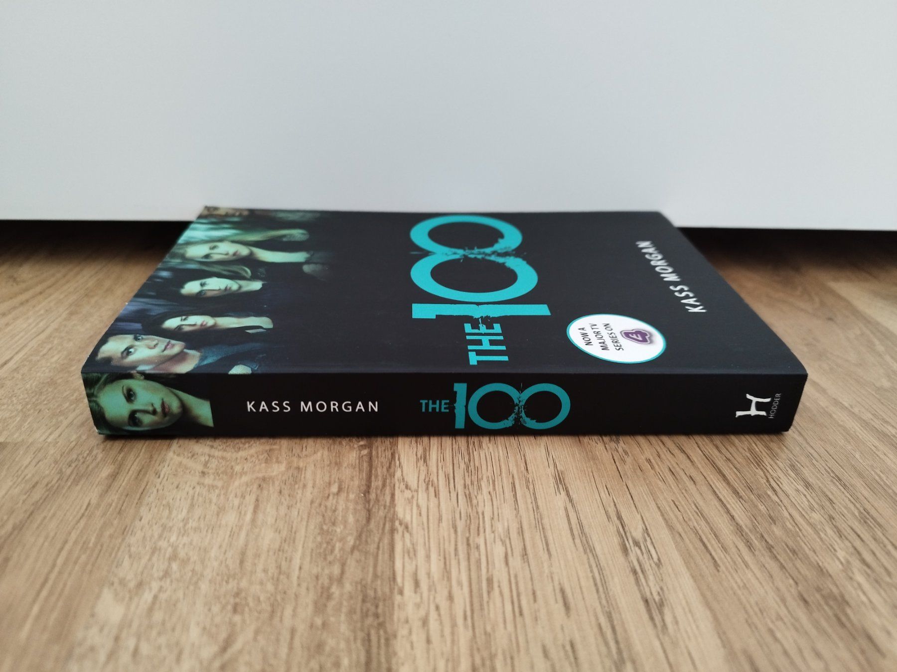 Libri: Kass Morgan: The 100 – Nuovo (secondo la descrizione) da St. Gallen venduto da Bookaholicgirl 2