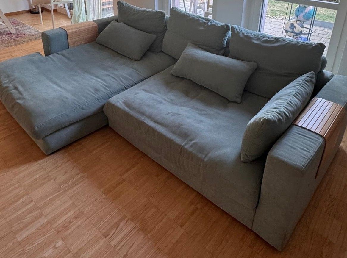 Livique Sofas: Bequemes Eck-Sofa zu verkaufen – D'occasion à Brüttisellen par marylu5 1