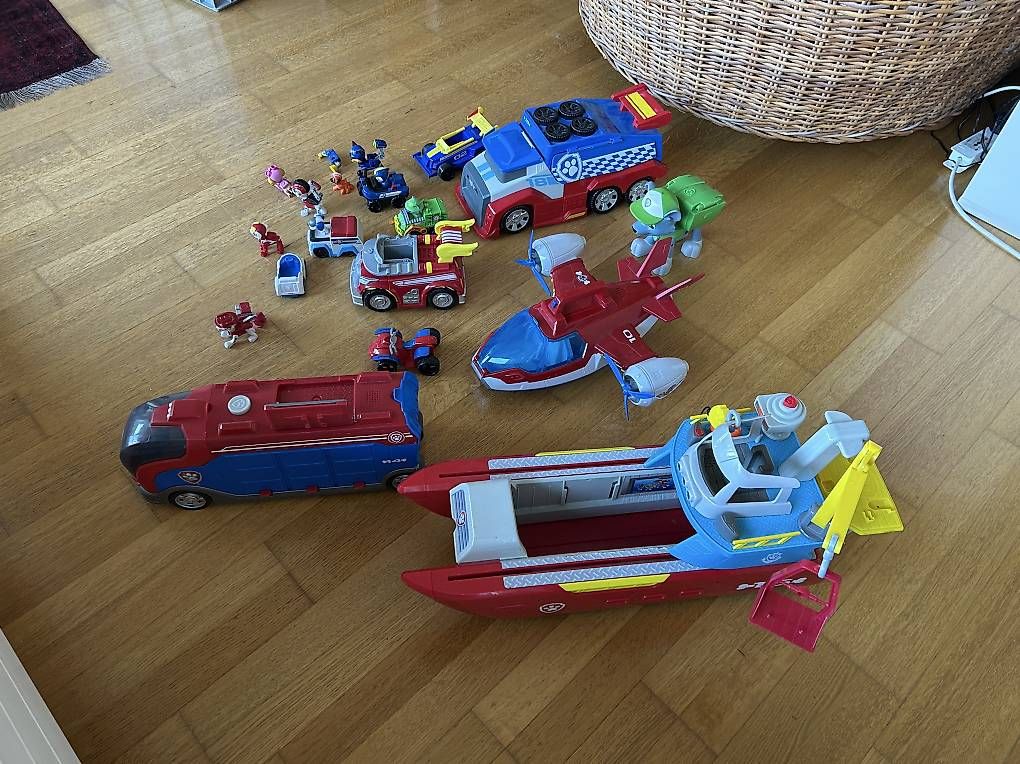Giocattoli: Paw Patrol Set – Usato da Luzern venduto da sarafina2 1