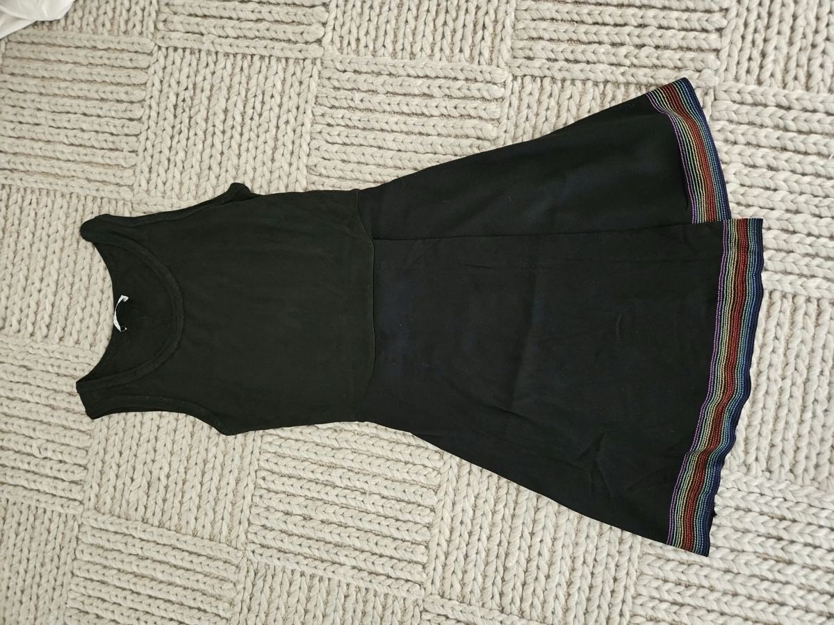 Sandro Robes: Kleid schwarz Sandro Paris – D'occasion à Zürich par Stoffelsara