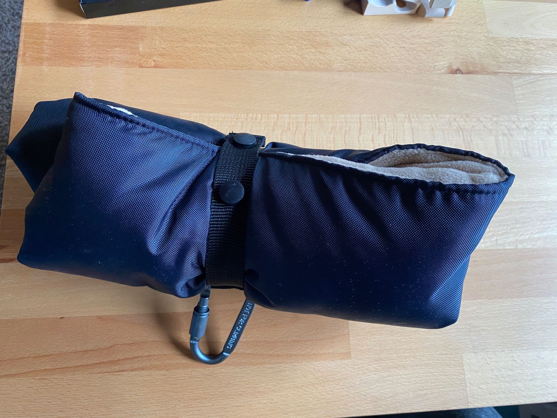 Coperte: Outdoor Hundedeckeli wasserdicht – Nuovo (secondo la descrizione) da St. Gallen venduto da simeli- 2