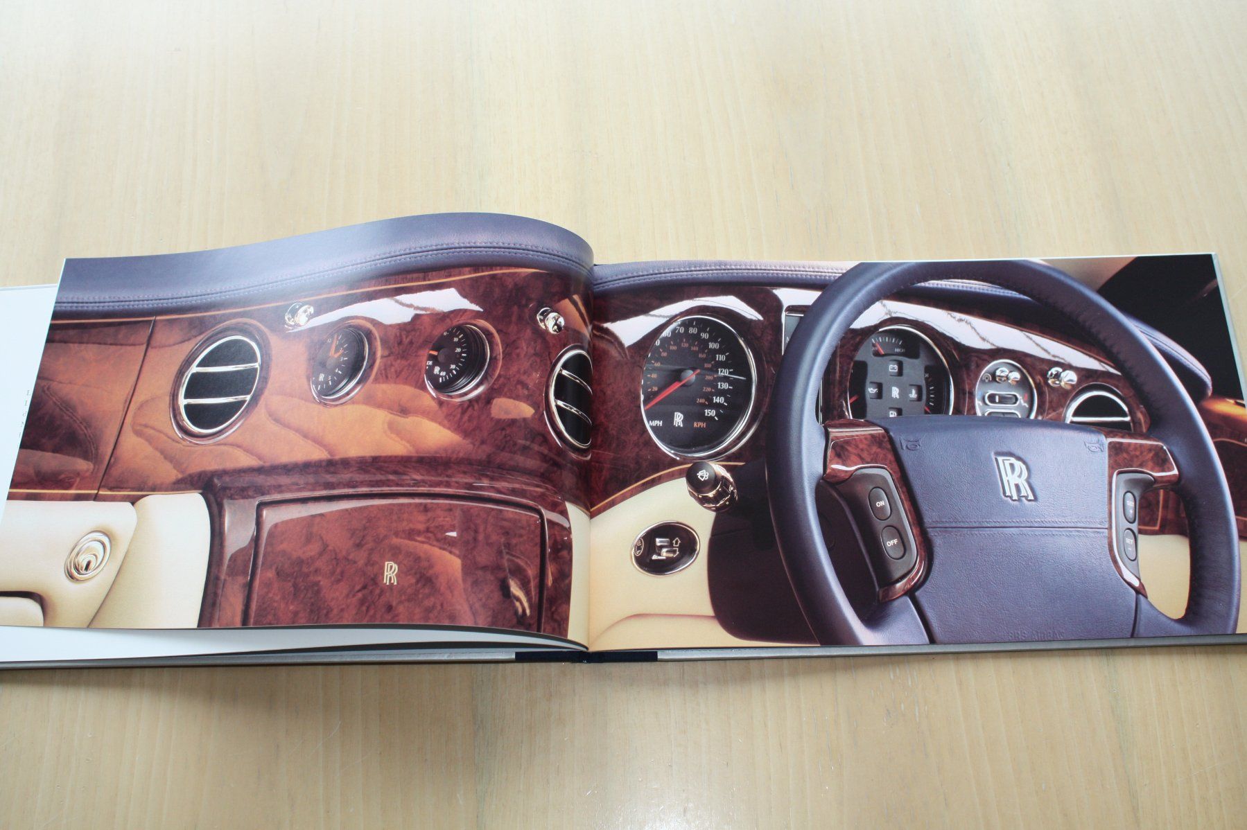Rolls-Royce Documenti: Rolls Royce Silver Seraph Hardcover Prospekt 1998 Deutsch – Usato da Wikon venduto da erwin400 4