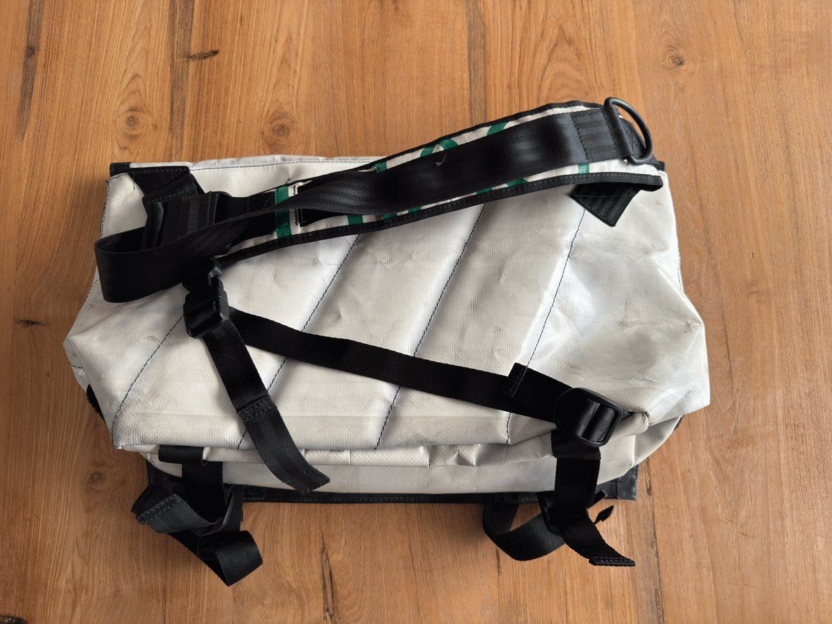 Taschen: Freitag F18 REX Tasche – Gebraucht aus Thalwil von staublee 3