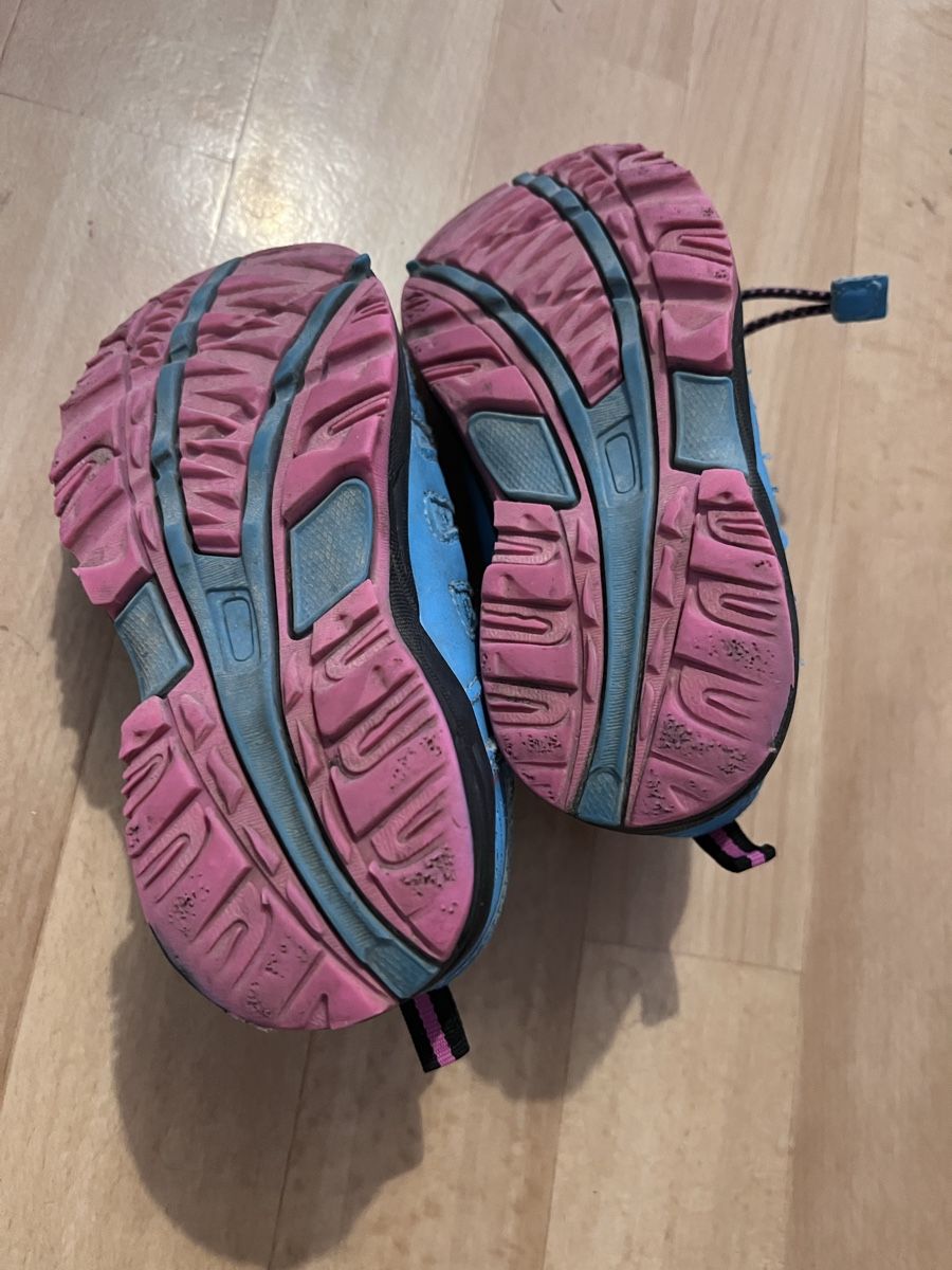 Scarpe per ragazze: Trekking Schuhe Gr 27 – Usato da Zürich venduto da Deyaso 1