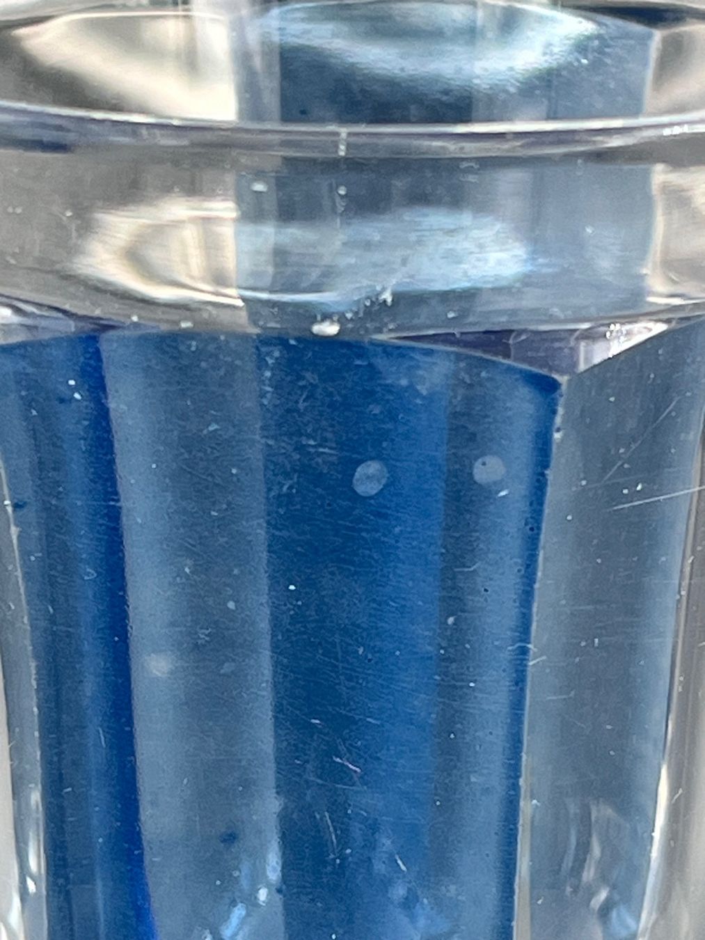 Bicchieri: 4er-Set antiker blauer böhmischer Glasbecher – Usato da Otelfingen venduto da Yossi-68 9