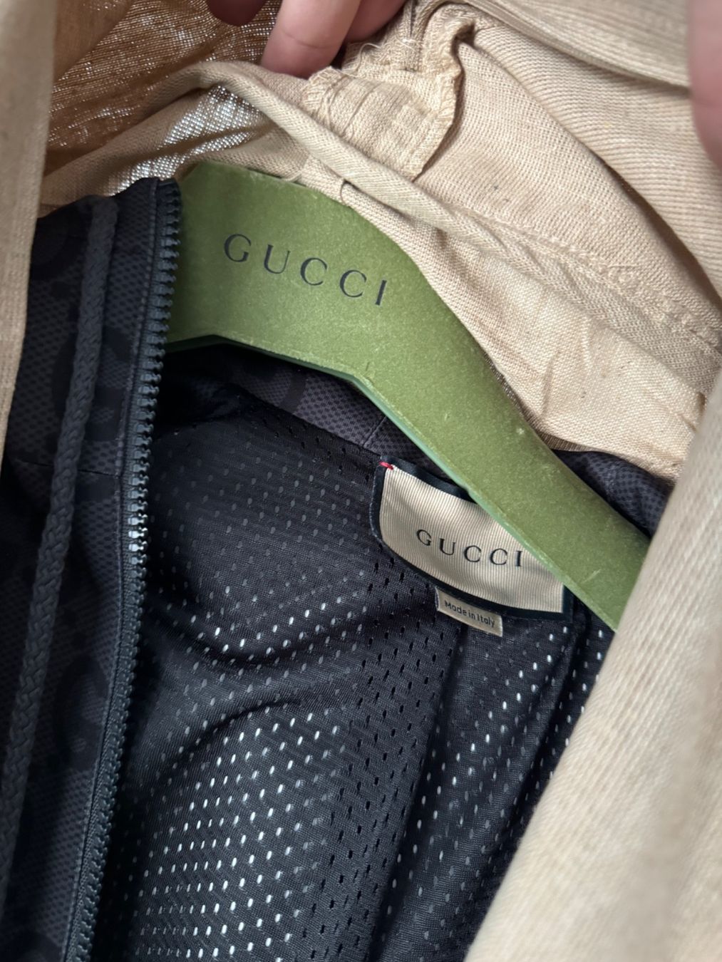 Gucci Giacche: Gucci jumbo GG hooded jacket M – Usato da Giubiasco venduto da Darkemperor 9