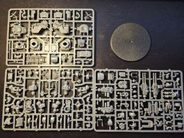 Warhammer 40K - Invictor Tactical Warsuit
