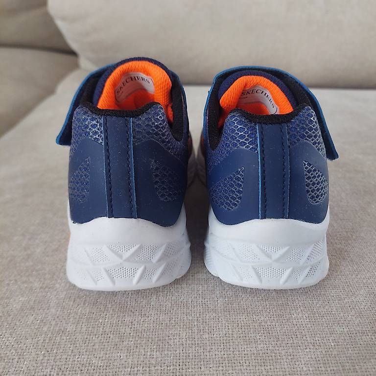 Skechers Chaussures hommes: Skechers Kinderturnschuh, neu – Neuf (Voir description) à Winterthur par Madamme-Rex 1