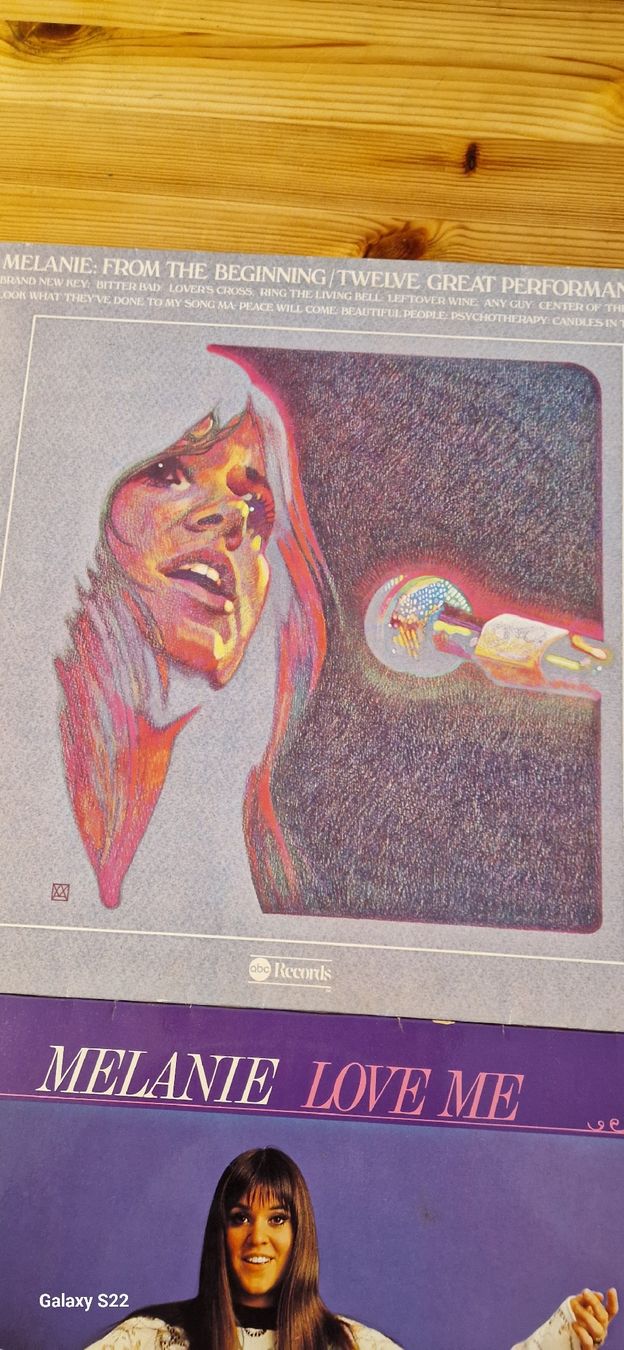 Dischi in vinile: 2x Vinyle Melanie Love me / From the Beginning – Usato da Yvonand venduto da RF-VINYL 2
