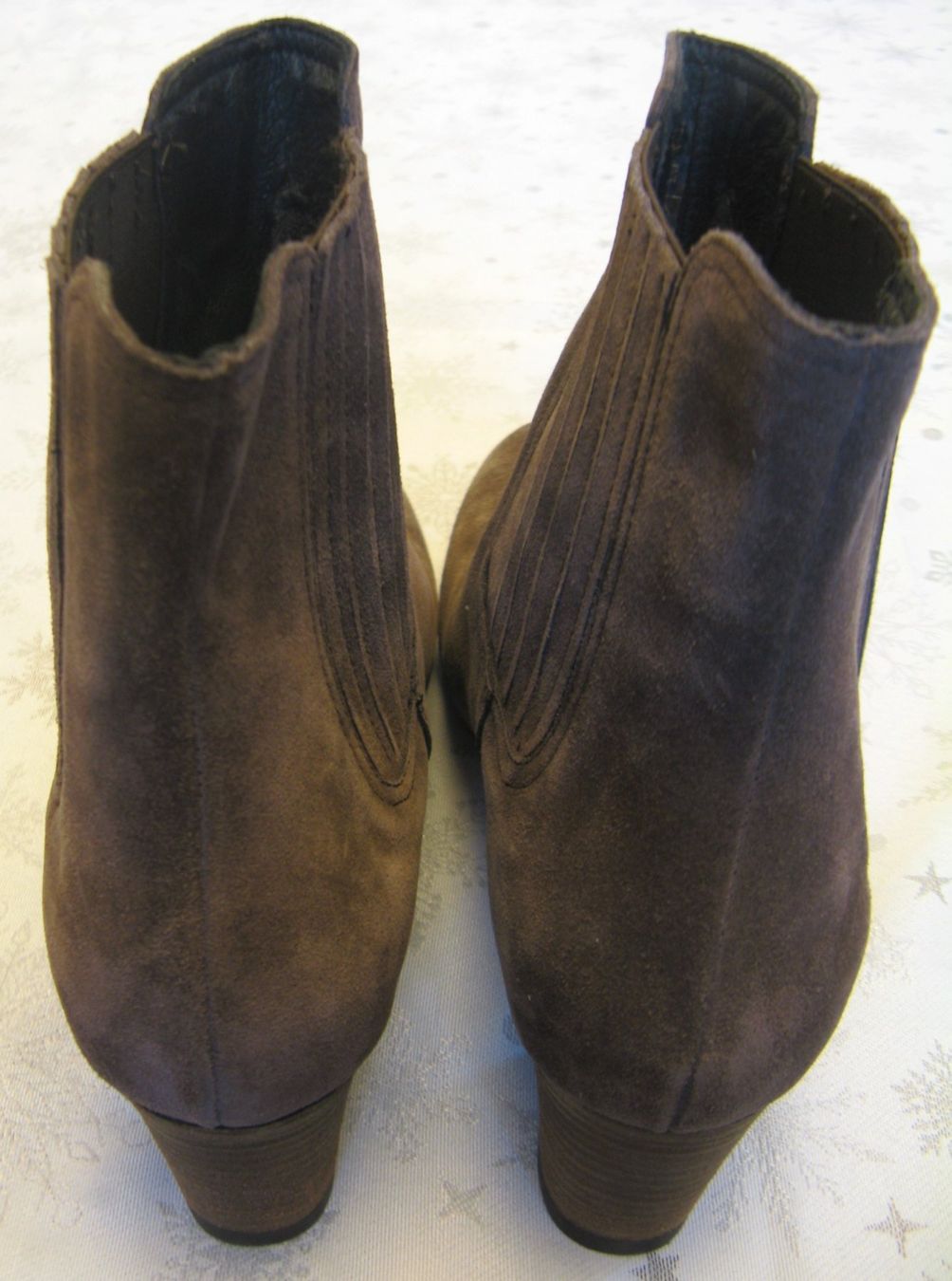 Scarpe da donna: Damenstiefel Wildleder Grösse 41 braun – Nuovo (secondo la descrizione) da Frauenfeld venduto da Interessent1 1