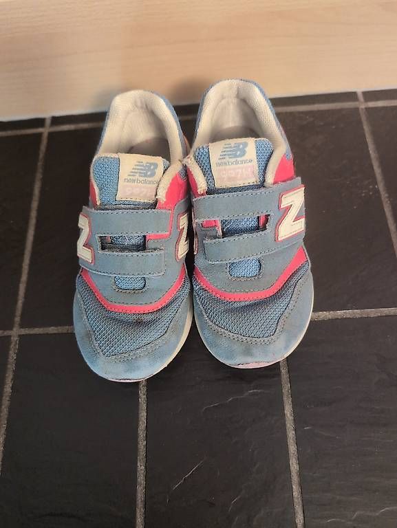 Scarpe per ragazzi: New Balance Grösse 31  – Usato da Effretikon venduto da sar_x7yl 2