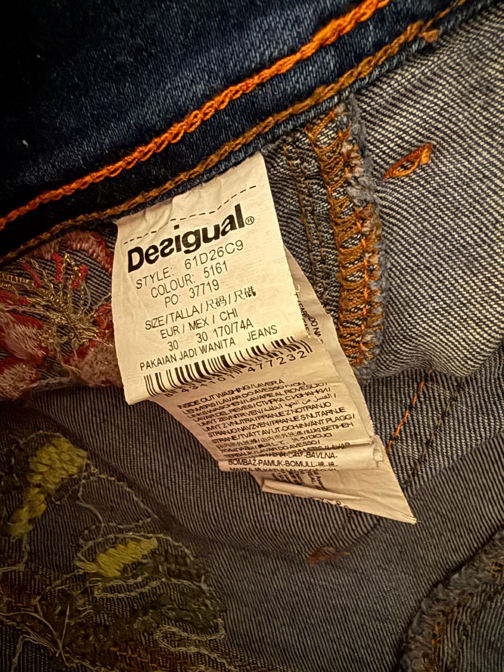 Desigual Jeans: DESIGUAL DAMENJEANS – Usato da Zürich venduto da flo_7cvq 3