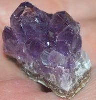Deko Heilstein L-4846– Uruguay Amethyst Cluster – 11,9 Gramm