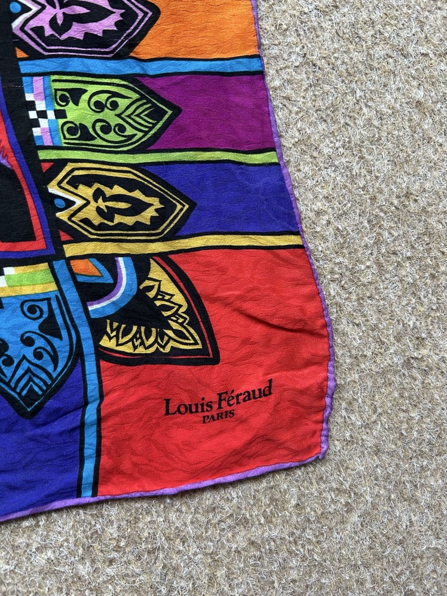 Foulards & écharpes: Seidentuch Louis Férraud – D'occasion à Birsfelden par Exclusivity 1