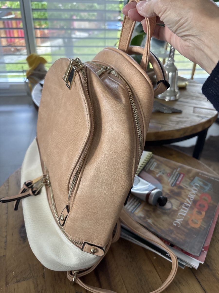 Zaini: Leder Rucksack – Nuovo (secondo la descrizione) da Krattigen venduto da Landado 2