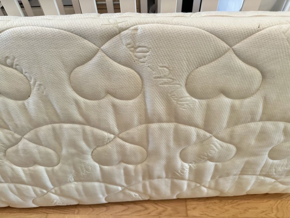 Letti: Gitterbett Baby 140x70cm – Usato da Adliswil venduto da surenya 1