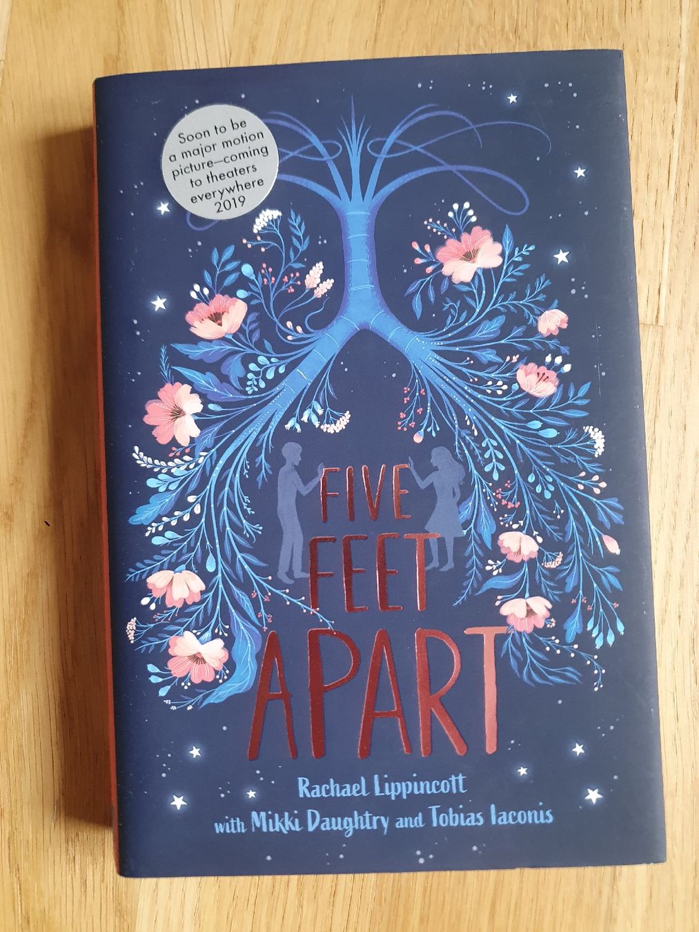Libri: Rachael Lippincott - Five feet apart – Nuovo (secondo la descrizione) da Reinach BL venduto da kvi_dv2v