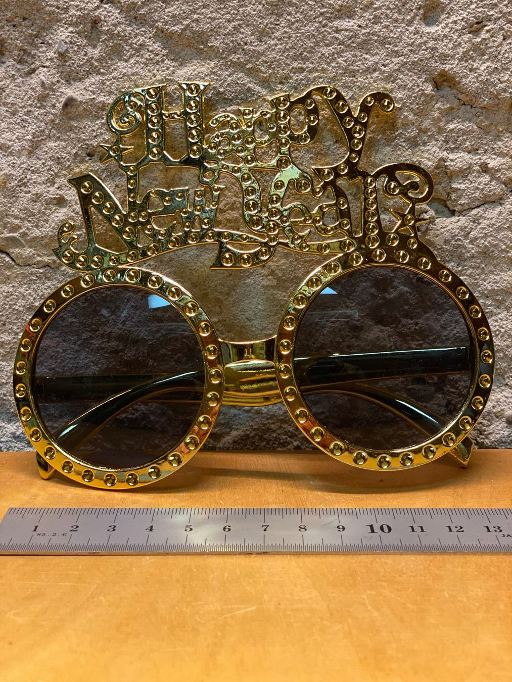 Kostüme: Goldige Partybrille "Happy New Year" – Gebraucht aus St.Gallen von kingsamas 1