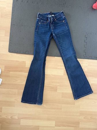 H & M hose