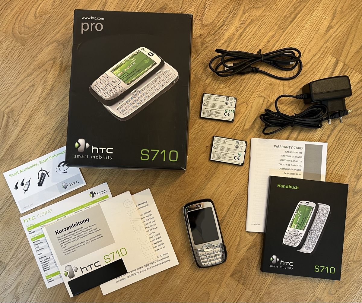 HTC Handys / Smartphones: HTC S710 Handy mit Tastatur – Gebraucht aus Bösingen von Mike2058blau