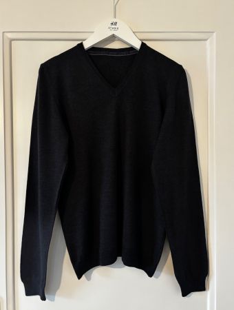 Women's V-neck sweater - 100% wool - size M