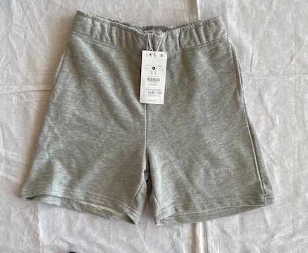 Neu mit Etikett! BERSHKA Shorts sweat grau Gr. S