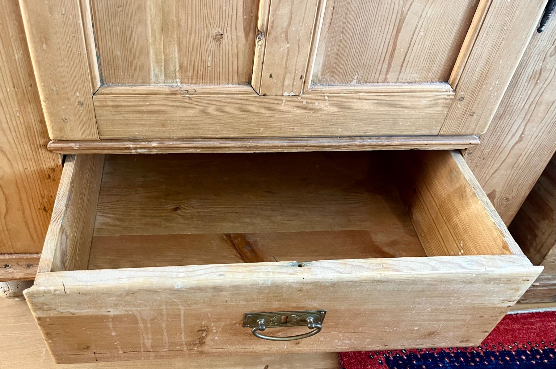 Armoires: Alter Holzschrank – D'occasion à Zürich par chiffchaff 2