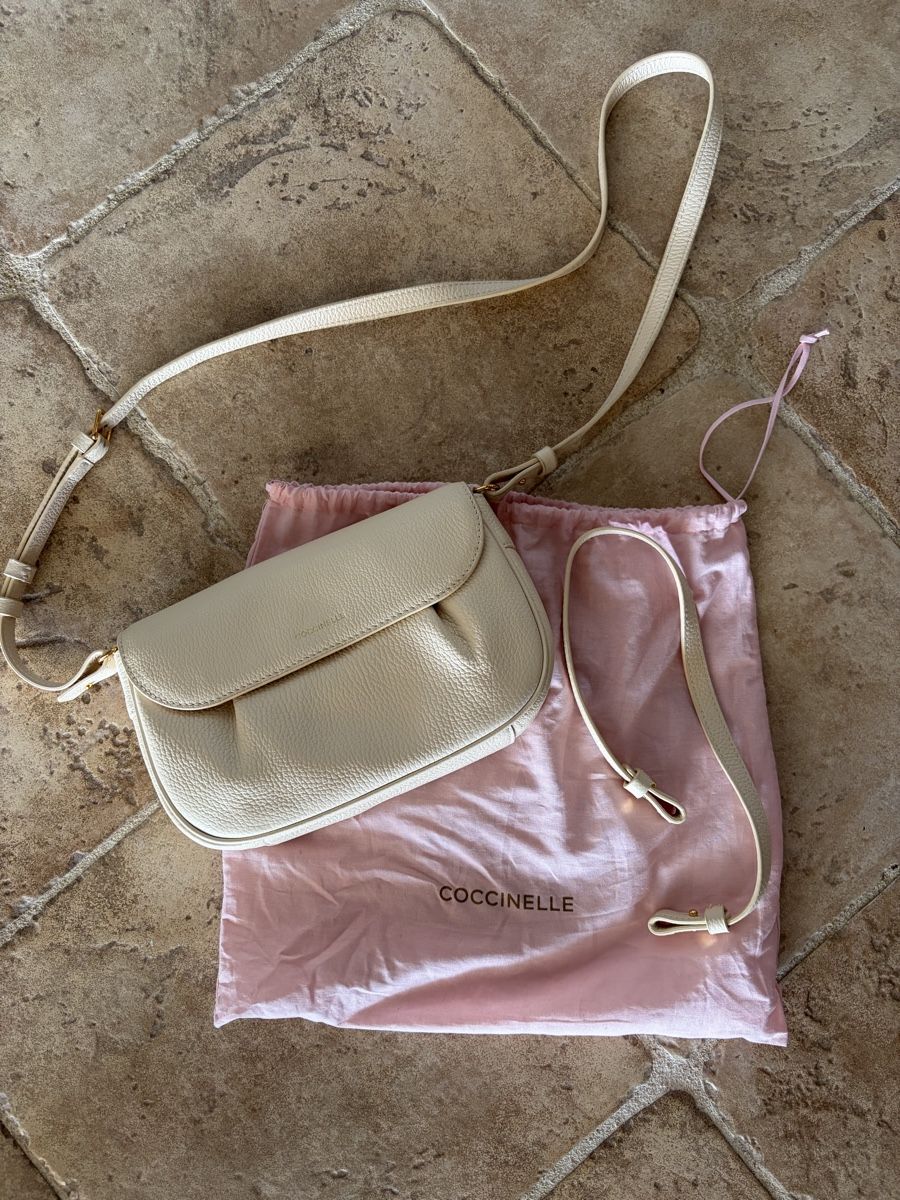 Coccinelle Borse da donna: Cream leather Coccinelle – Usato da Puidoux venduto da shi_rgk7