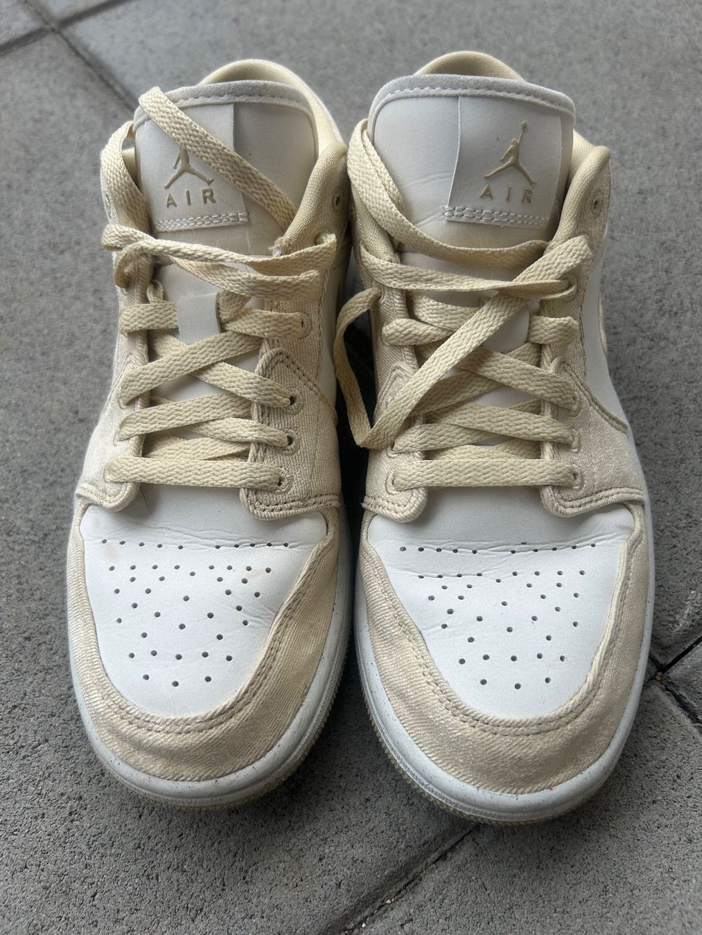 Nike Damenschuhe: Une paire de basket Nike Air Jordan – Gebraucht aus Courrendlin von loko2910