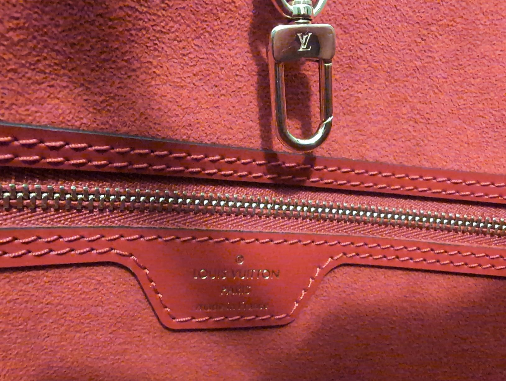 Louis Vuitton Taschen für Damen: Louis Vuitton Red Epi Leather Neverfull Bag + Pouch – Neu (gemäss Beschreibung) aus Glis von livespringly 9