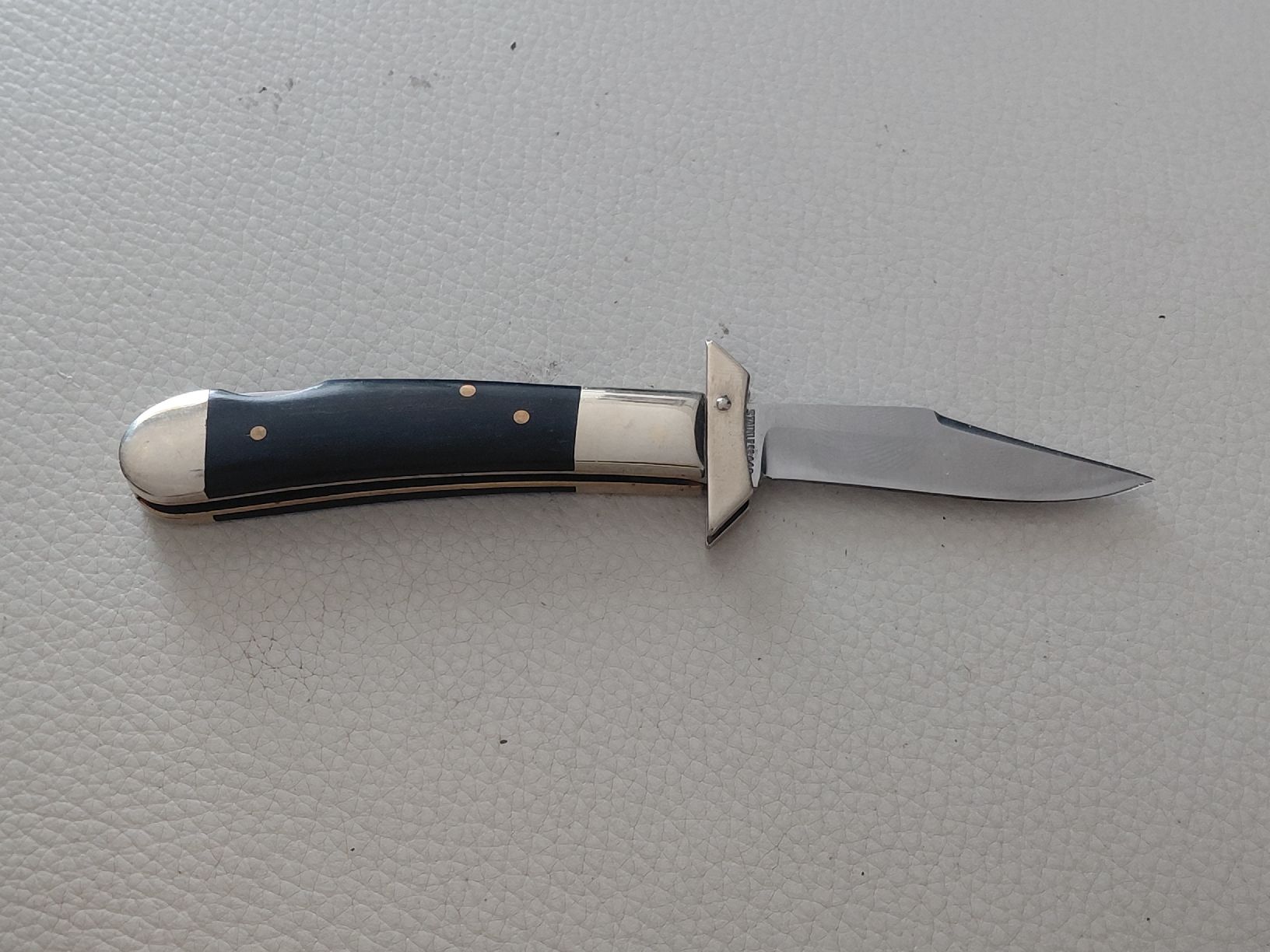 Accessori: Klappmesser Stainless KW-154, schwarz/silber, – Nuovo (secondo la descrizione) da Belp venduto da mar_76s8