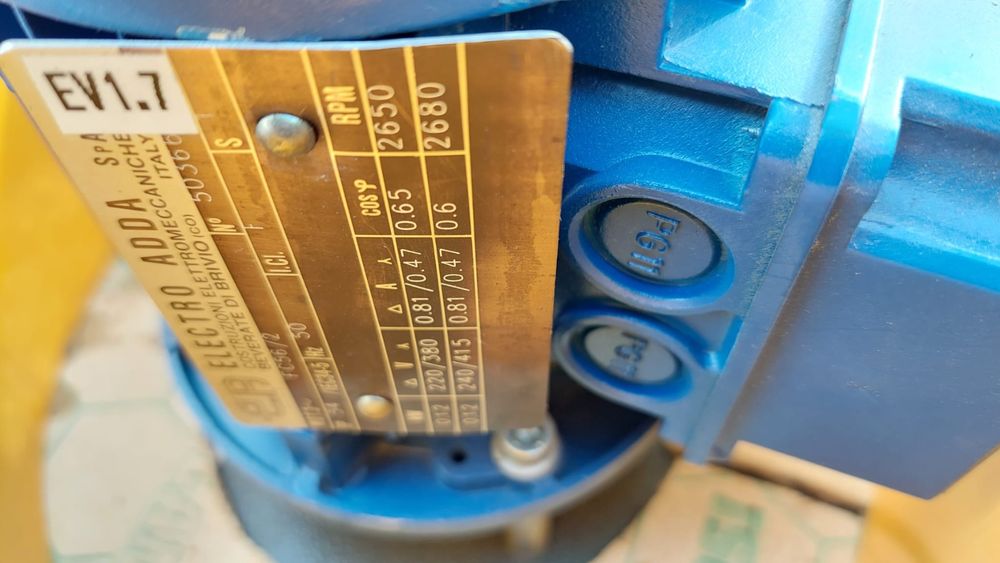 Schrumpf - Verpackungsmaschine halbautomatisch Compatta -528 6