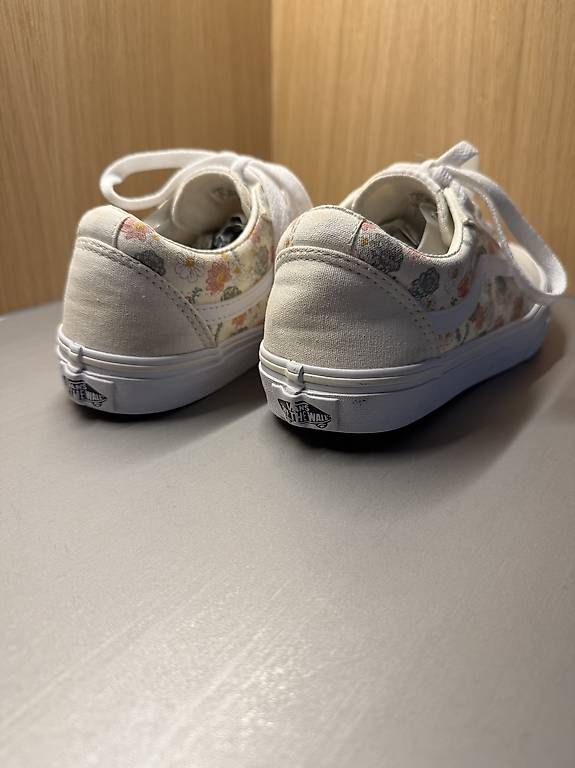 Vans Scarpe per ragazze: VANS Old Skool Sneaker Gr. 35 – Usato da Berg SG venduto da Berglerfabi 2