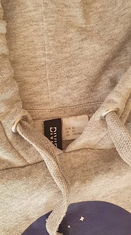 Lotti & Set di vestiti: Pulli Hoodie und Pulli-Rock Grösse M – Usato da Niederwangen b. Bern venduto da thurncaro 1