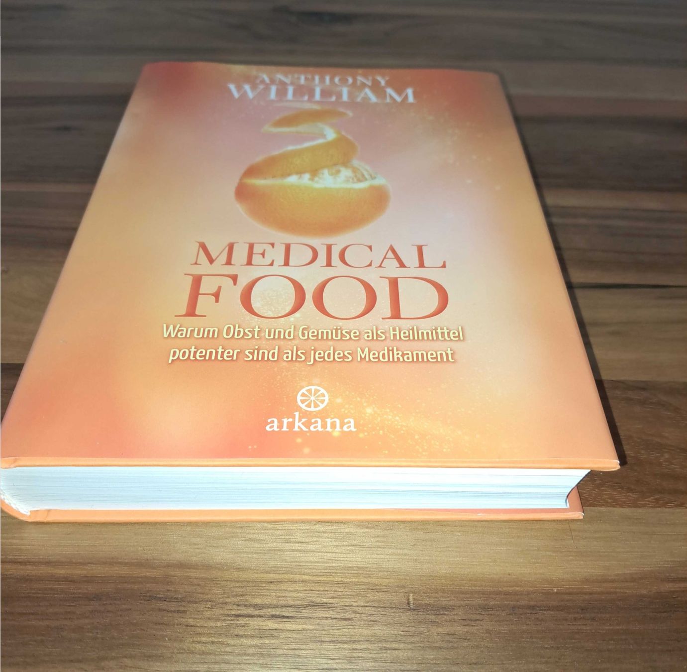 Libri: Anthony William: Medical Food – Usato da Luzern venduto da gbr_8btl