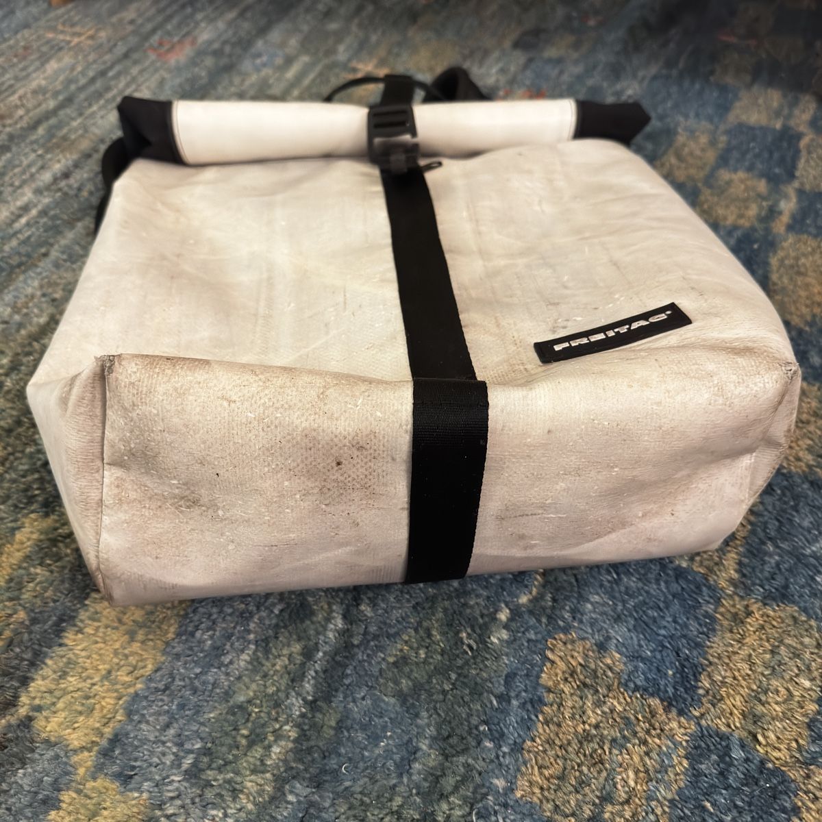 Freitag Zaini: Freitag F155 Clapton weiss – Usato da Zürich venduto da Yemine 2
