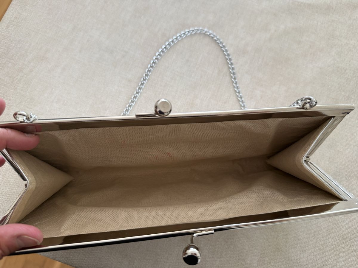 Taschen für Damen: Clutch tasche silber  – Gebraucht aus Luterbach von uhrmacherin89 1