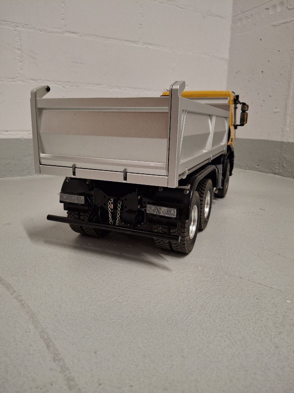 Iveco Modellini d'auto: Rc Lastwagen Iveco – Usato da Winterthur venduto da mue_wi 2