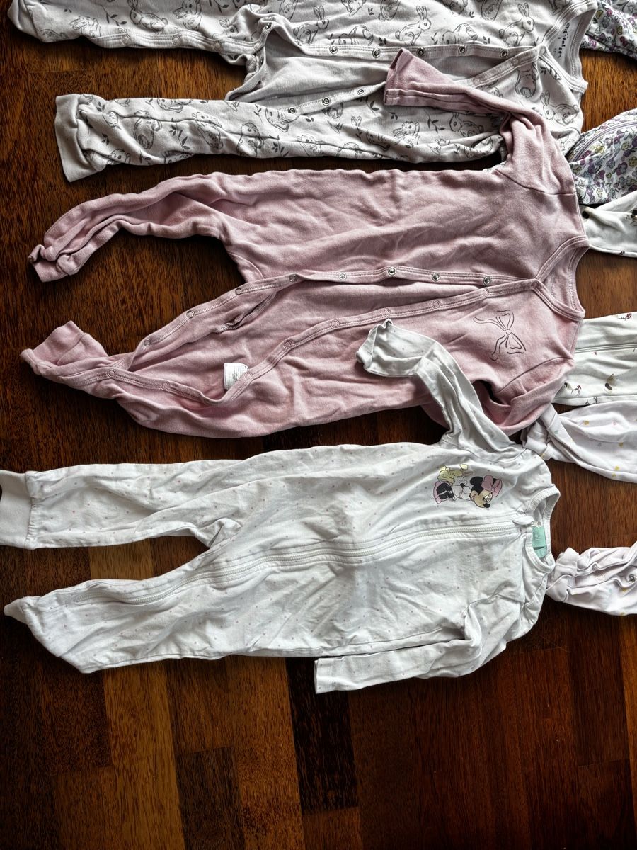 Pyjamas: 10 langarm Strampler Gr. 86/92 – D'occasion à Amriswil par Ka_Sc 8