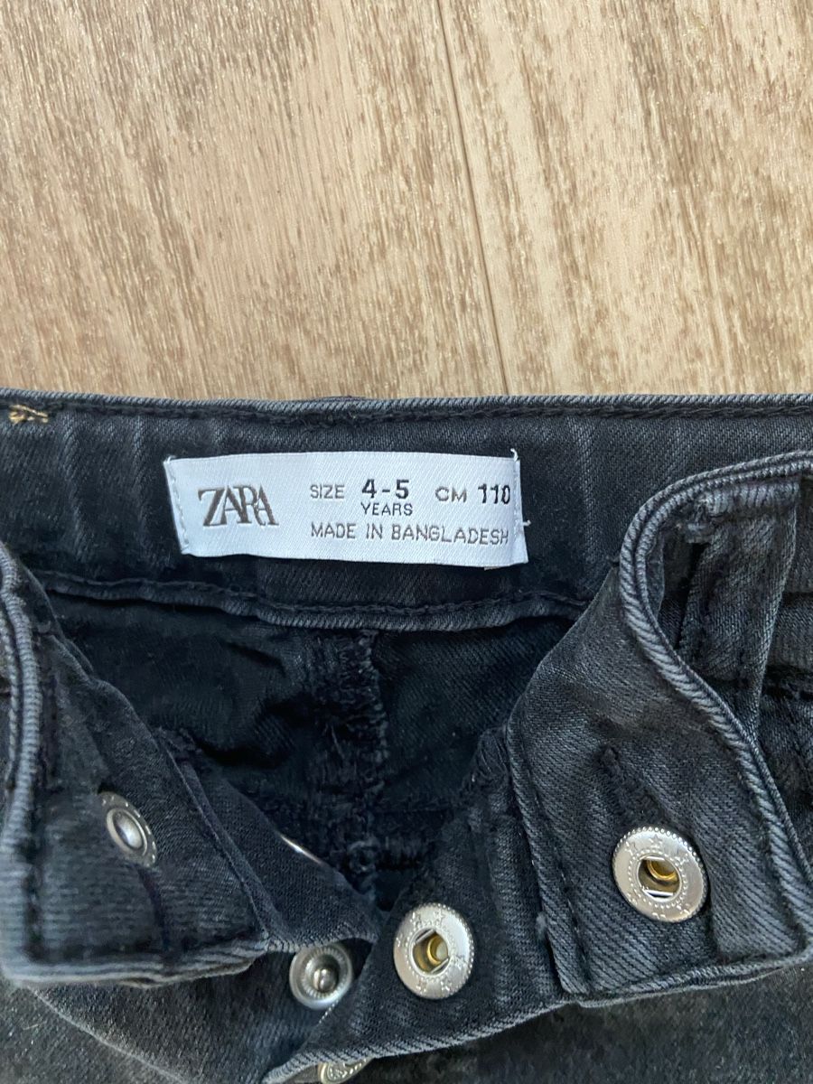 Zara Lotti & Set di vestiti: Jeans und Bluse von ZARA, Grösse 110 – Usato da Luzern venduto da higa01 1