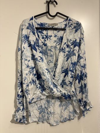 Allsaints Bluse, Grösse S, Viscose & Seide
