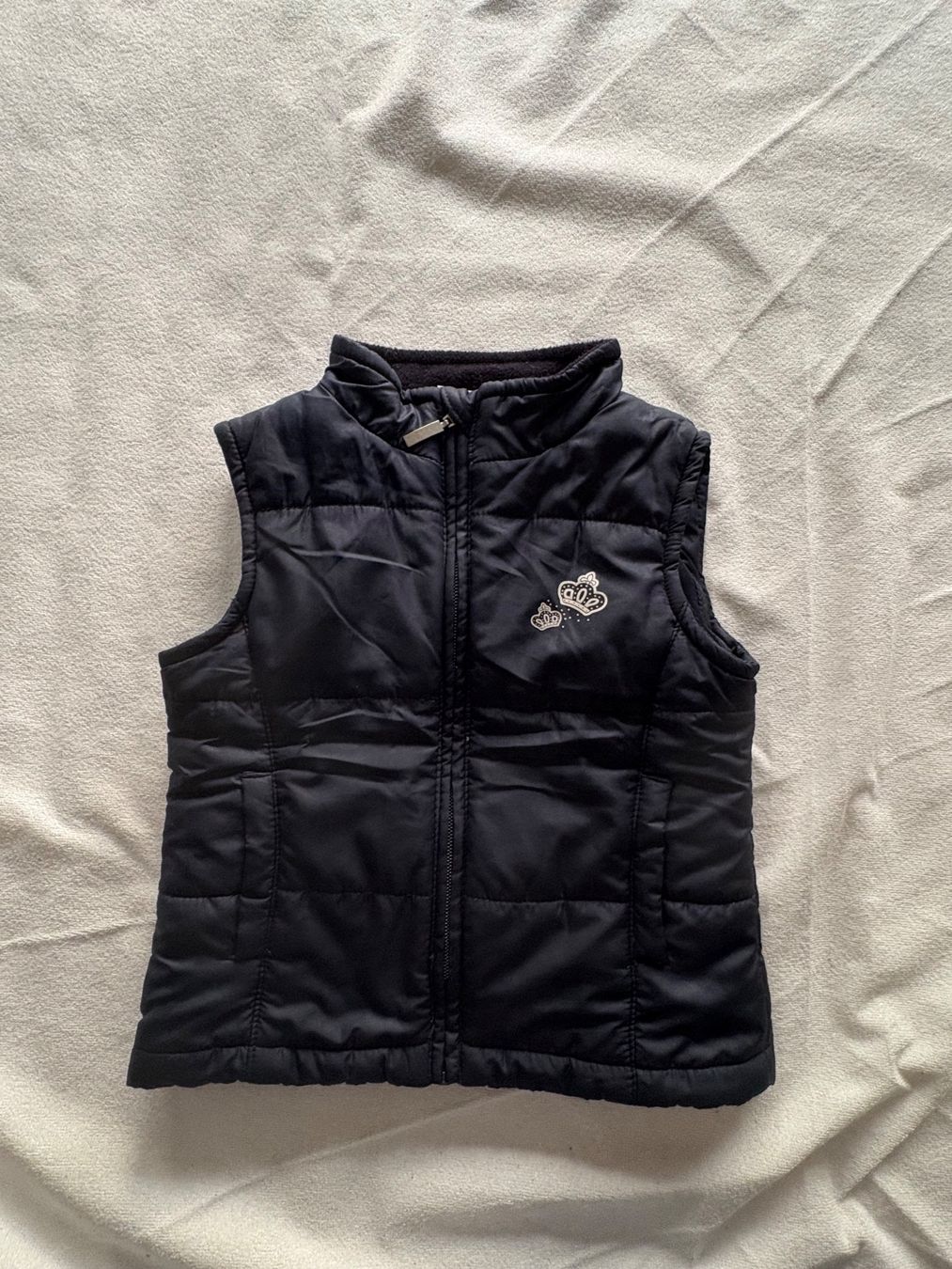 Altro abbigliamento per bambina: Weste gr 98 – Usato da Egg b. Zürich venduto da dalanna