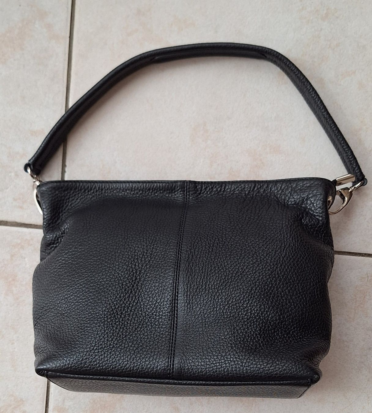 Taschen für Damen: Sac noir en cuir – Gebraucht aus St-Triphon von Jldr0 2