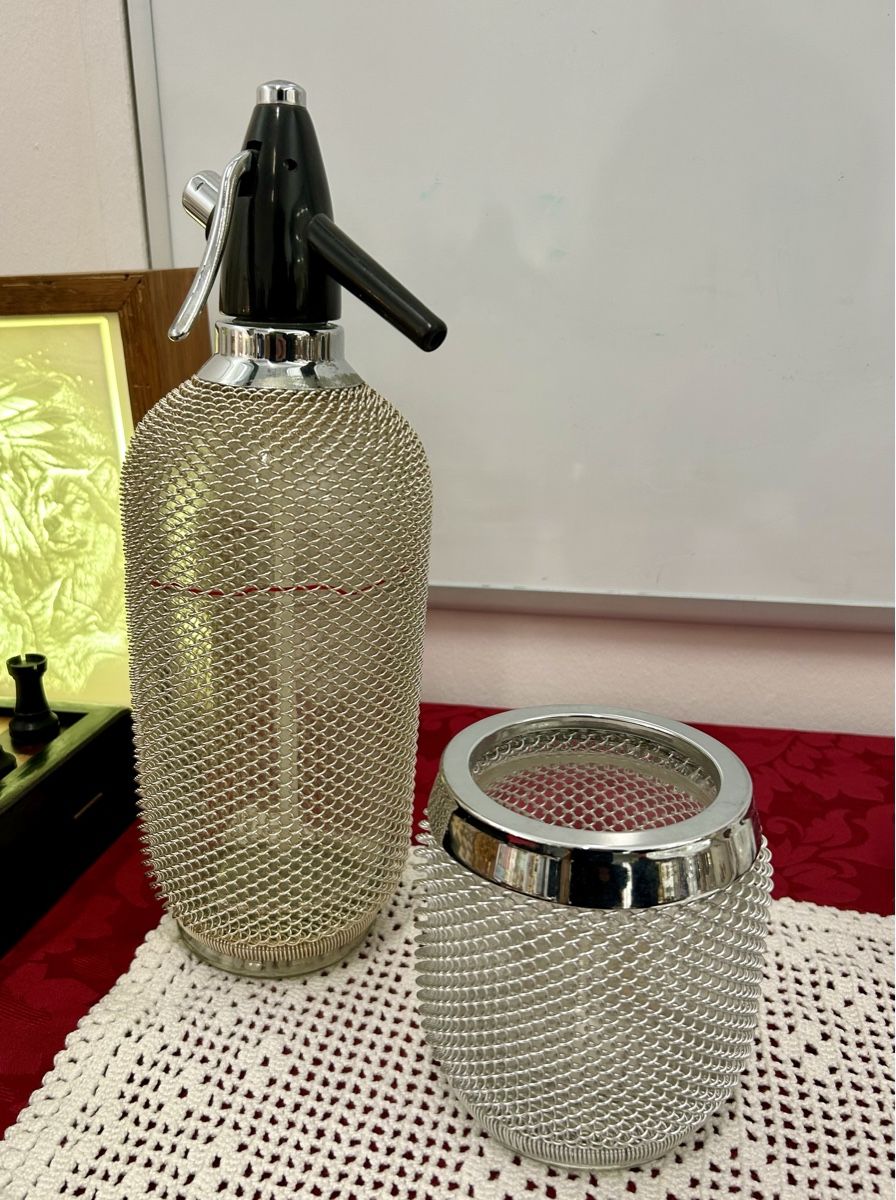 Caraffe: Grand siphon vintage et son bac à glaçons – Usato da Petit-Lancy venduto da Pierre_le_voyageur