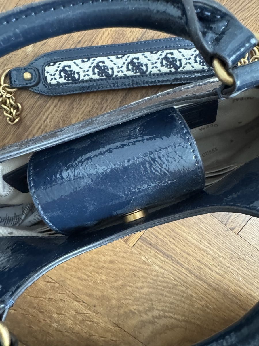 Guess Taschen für Damen: Handtasche Guess – Neu (gemäss Beschreibung) aus Bern von emi_rcd5 3