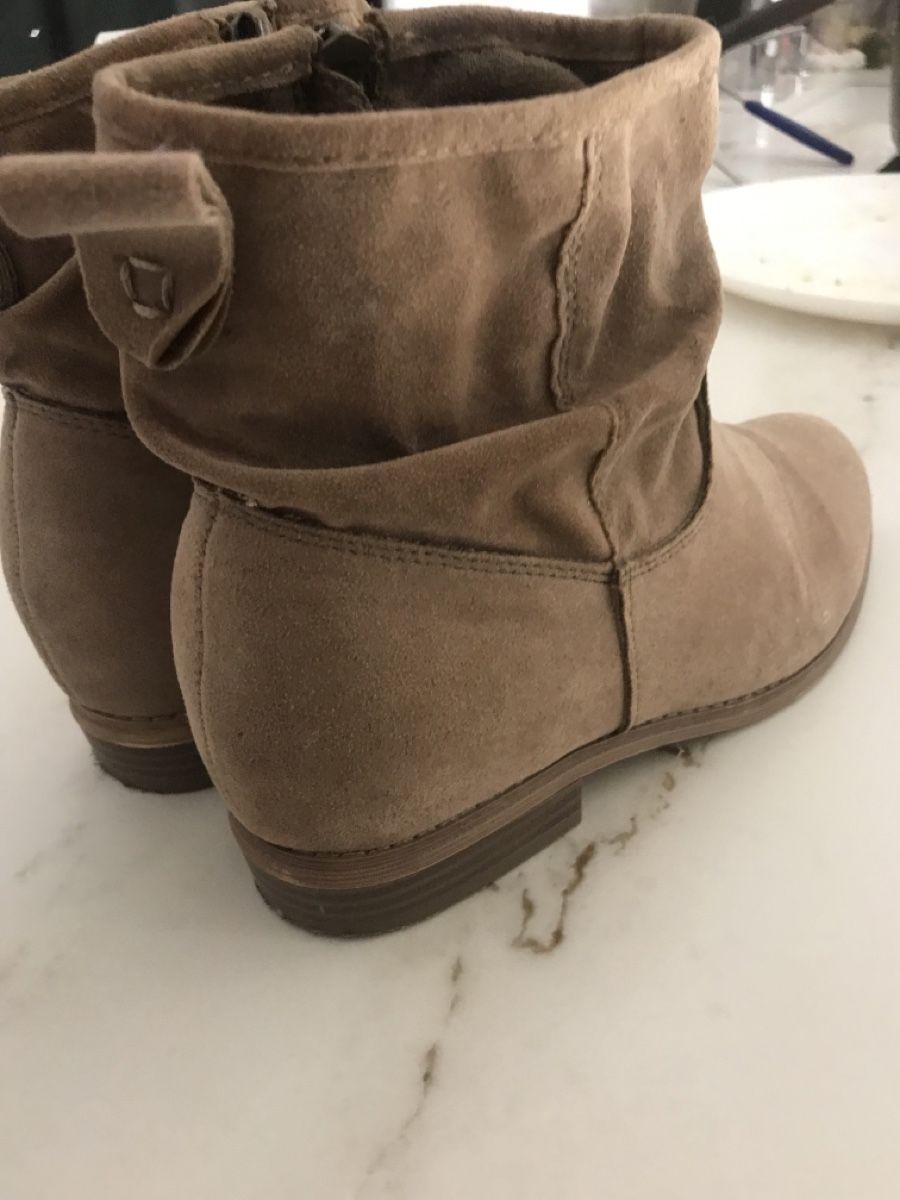 Scarpe da donna: Boots, stylisch – Usato da Rothrist venduto da ilodj 1